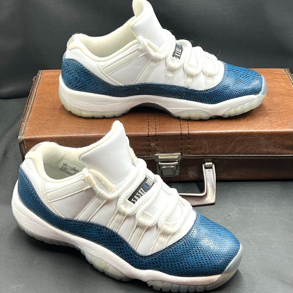 Air Jordan 11 Retro Low GS 'Navy Snakeskin' (2019)